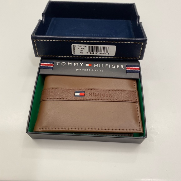 Wallet - Picture 2 of 6